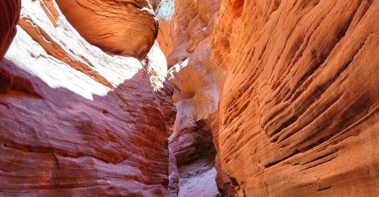 Red Canyon (Peek-a-Boo Canyon): Off-Road Jeep Tour & Hike - Activity Details