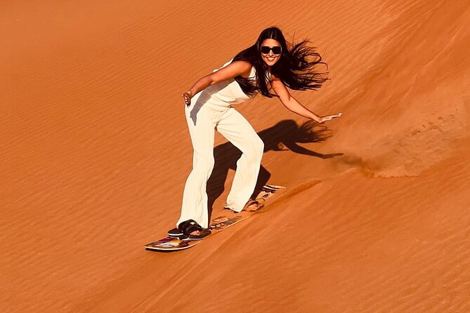 Red Dunes Desert Safari With Unlimited B.B.Q Buffet Dinner - Enchanting Red Sands and Dramatic Landscapes