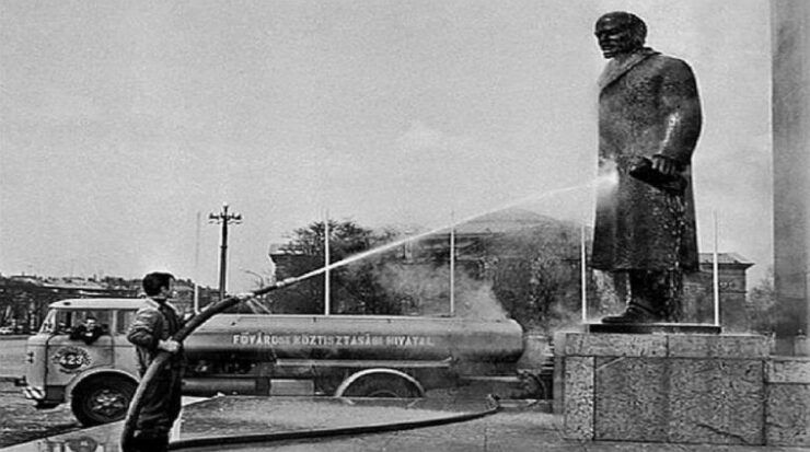 Red Journey to the Past - Tour Highlights and Experience