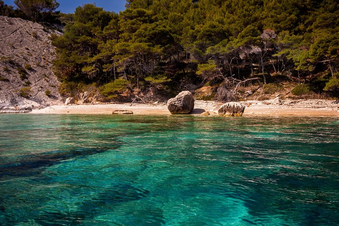 Red Rocks & Pakleni Islands Private Speed Boat Tour - Directions