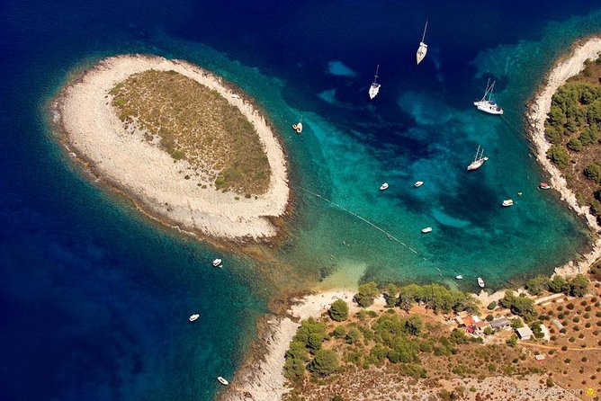 Red Rocks & Pakleni Islands Private Speed Boat Tour - The Sum Up
