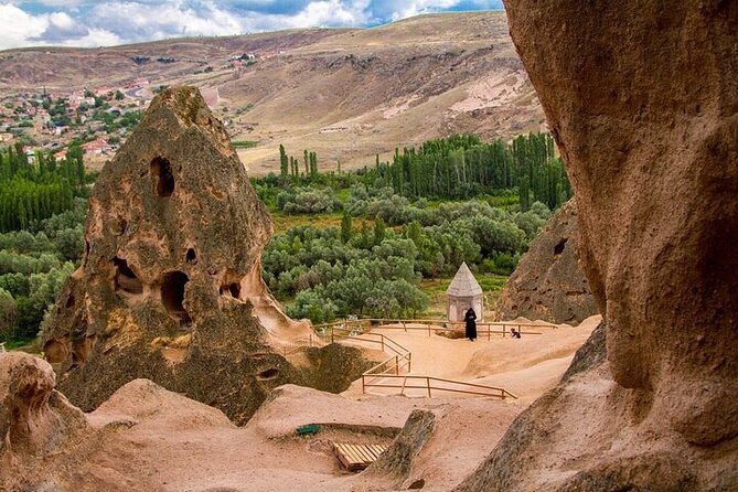 Red Valley Hiking and Underground City Tour - Tour Highlights