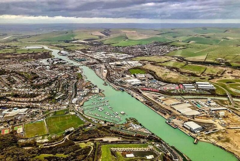 Redhill: 1-Hour South Coast Helicopter Tour for 3 People - What Makes This Helicopter Tour Special?