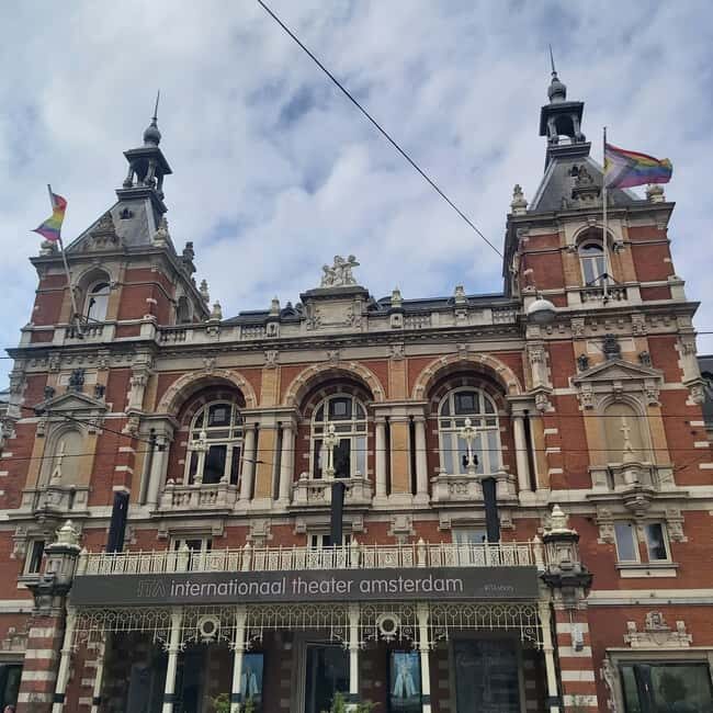 Redlight District Spanish Intrepid Expedition - An Honest Look at the Experience