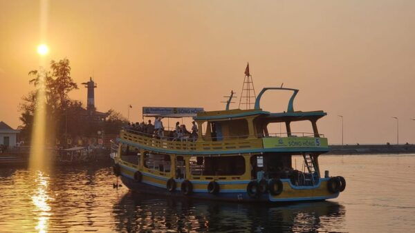 RedRiverTours - Enjoying Sunset & Night Squid Fishing - Booking and Cancellation Policy