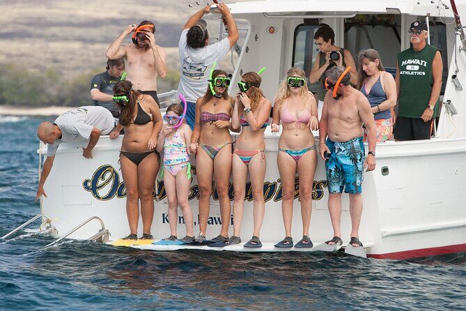 Reef Snorkel under the Captain Cook monument in Kealakekua Bay - An In-Depth Look at the Reef Snorkel in Kealakekua Bay  