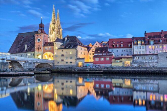 Regensburg: Express Walk With a Local in 60 Minutes - Full Description