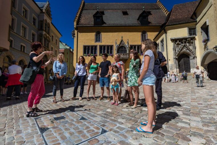 Regensburg: Guided City Walking Tour of the Old Town - FAQ