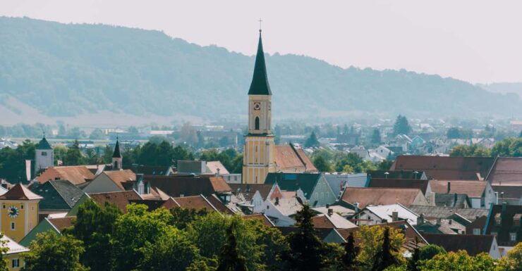 Regensburg: Kelheim Liberation Hall and City Visit - Itinerary Highlights