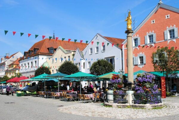 Regensburg: Kelheim Liberation Hall and City Visit - Frequently Asked Questions