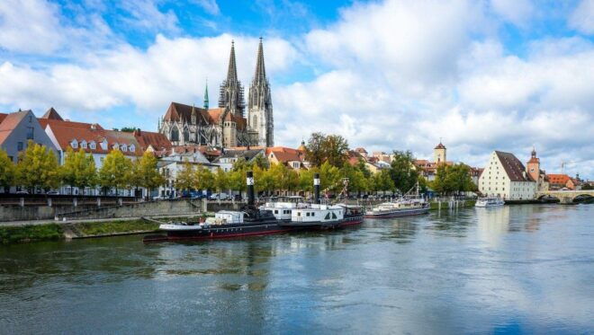 Regensburg: Private Christmas Market Tour - Full Description