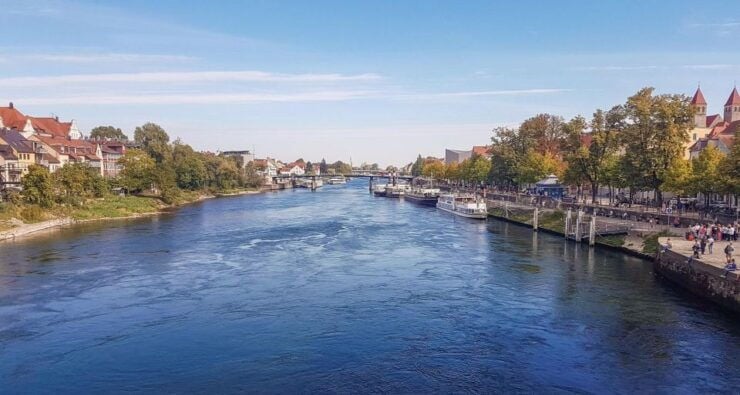 Regensburg: Private Tour With Italian Wines and Food Tasting - Activity Details