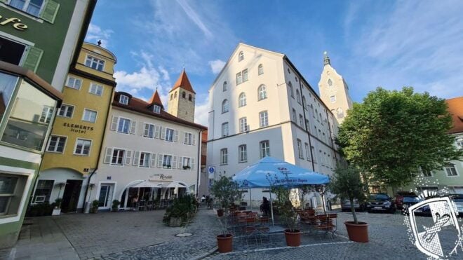 Regensburg: Private Tour With Italian Wines and Food Tasting - Inclusions