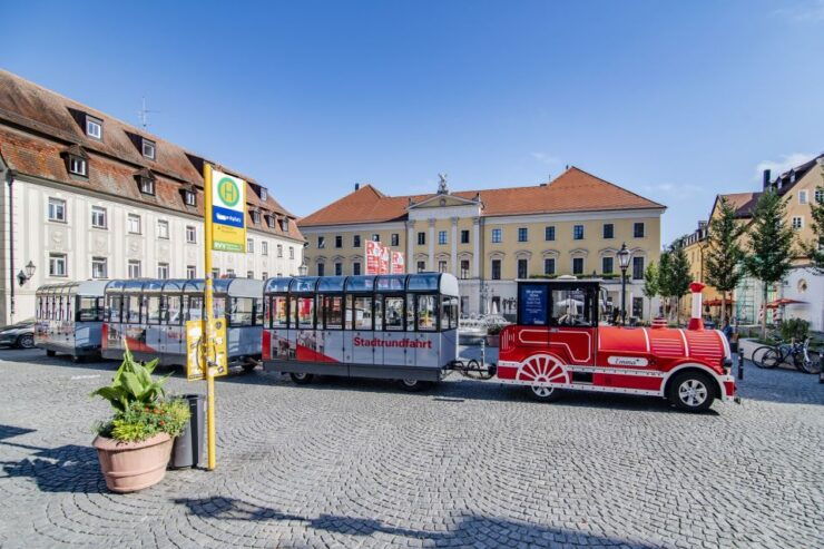 Regensburg: Sightseeing Train City Tour With Audio Guide - Tour Highlights