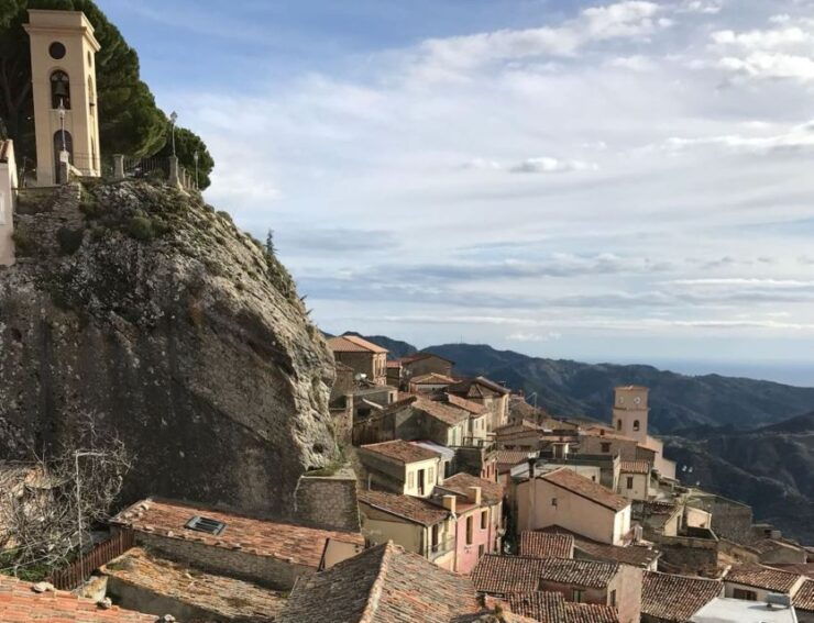 Reggio Calabria: Private Walking Tour of Greek Bova - Tour Location and Pricing