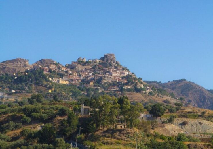 Reggio Calabria: Private Walking Tour of Greek Bova - Duration and Availability Details