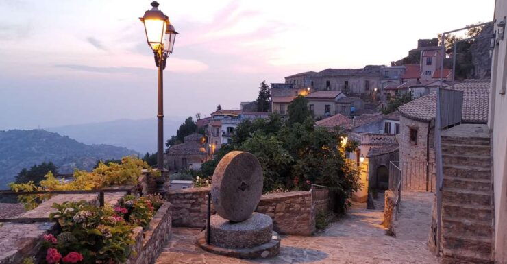 Reggio Calabria: Private Walking Tour of Greek Bova - Tour Details