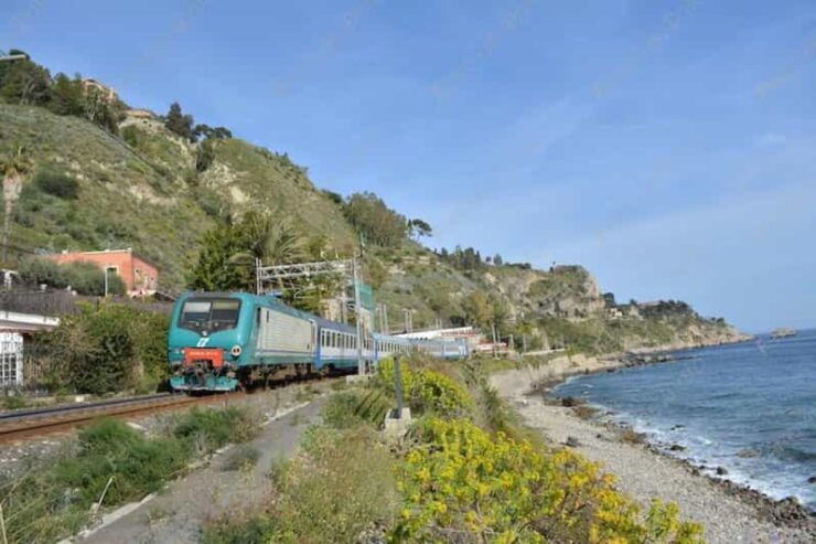 Reggio Calabria: Train Ticket To/From Scilla - Good To Know