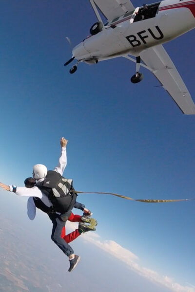 Reggio Emilia: Tandem Skydiving Experience - Participant Restrictions