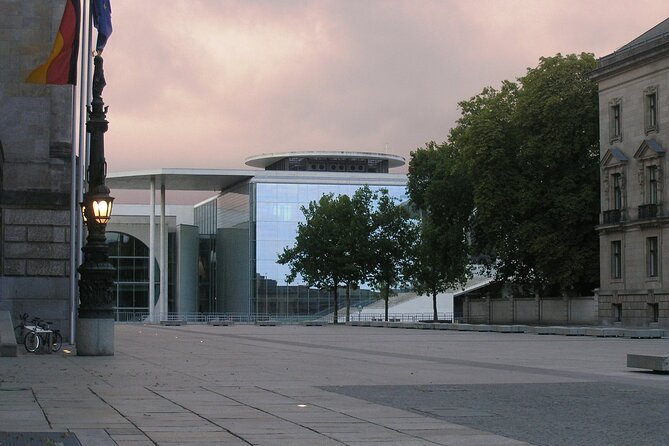 Reichstag Building and Berlin Government District Tour in English - Contact and Assistance