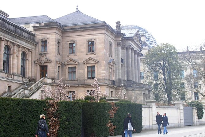 Reichstag Building and Berlin Government District Tour in English - The Sum Up