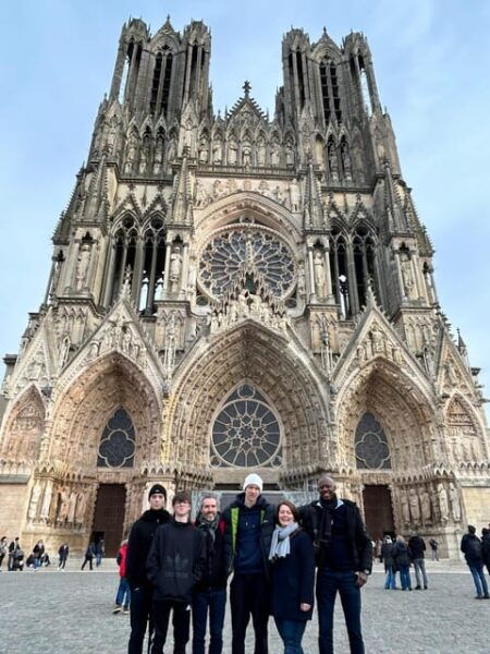 Reims/Epernay: Cave Visit in Reims, Discovery of Epernay - Accessibility Considerations