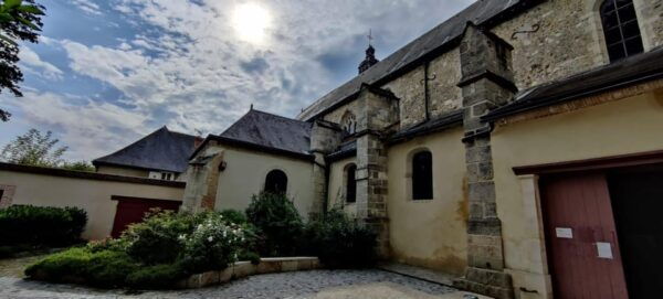 Reims/Epernay: Champagne Day Tour With Tastings - Meeting Point Details
