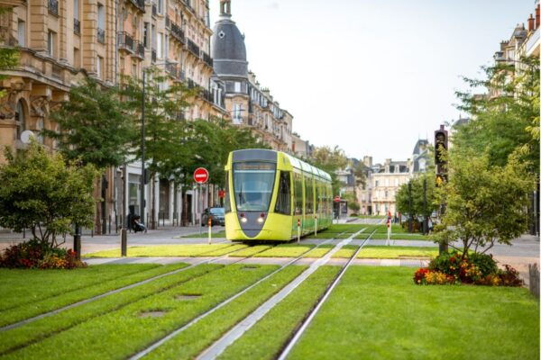 Reims: Self-Guided Highlights Scavenger Hunt & Walking Tour - Directions