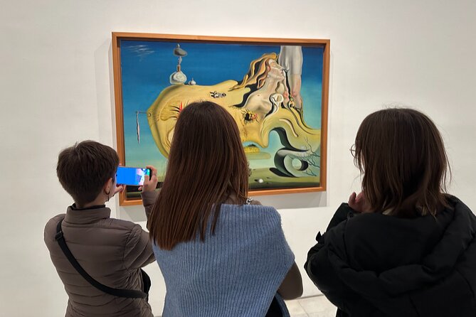 Reina Sofia Museum in Madrid Private Guided Tour - Artistic Highlights of Reina Sofia