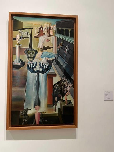Reina Sofía Museum: Private Visit With Art Expert - Meeting Point and Accessibility