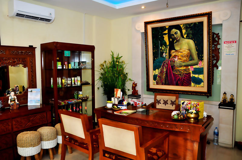Relaxing Full Body Massage in Bintan | DBintan Salon Day Spa with F - At a glance: what to know before booking