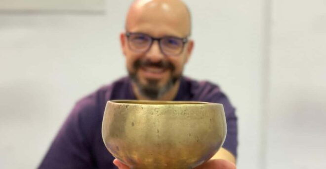 Relaxing Session With Gong and Singing Bowls - Meet Your Guide
