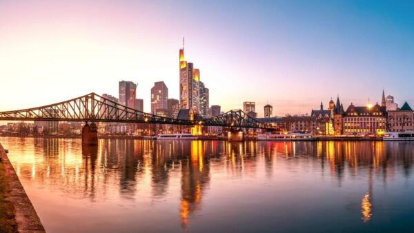 Remarkable Architecture of Frankfurt Private Walking Tour - Tour Guide Experience