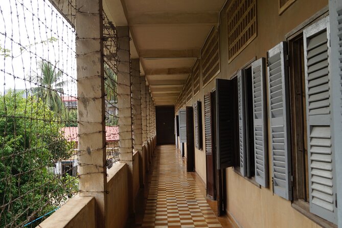 Remnants of a Khmer Rouge Era - The Impact on Cambodian Society
