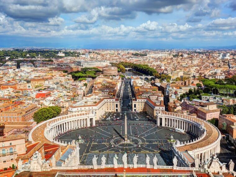 Renaissance Art & Papal Tombs: A Guided St. Peters Tour - The Role of the Expert Guide