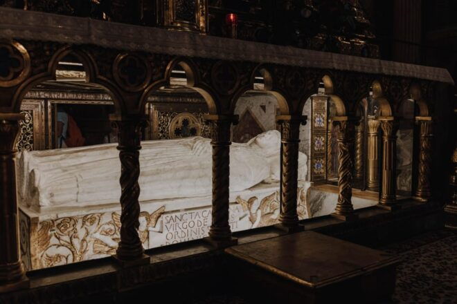 Renaissance Scarlet Ladies Tour of Rome - Tour Logistics