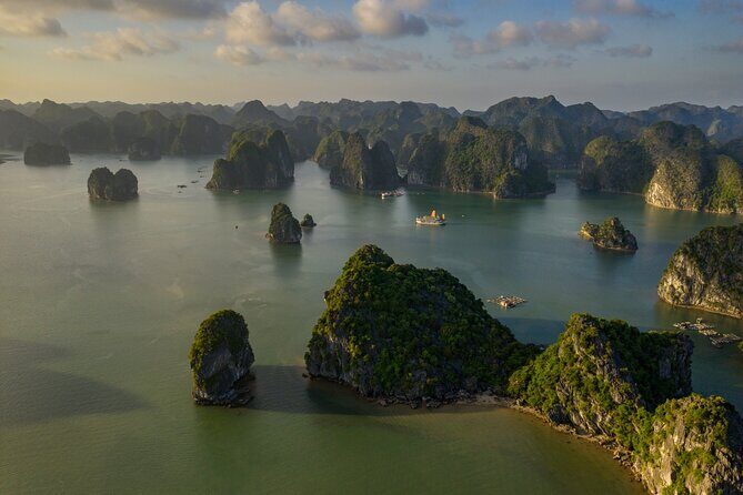 Renea Cruises 2-Day Voyage Through Bai Tu Long's Untouched Beauty - The Sum Up