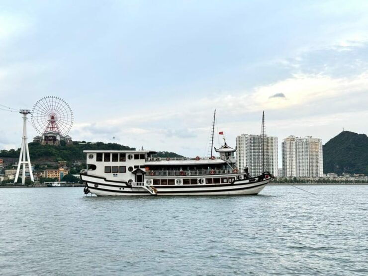 Renea's Heritage Voyage: Journey to Halong Bay & Bai Tu Long - Experience and Highlights