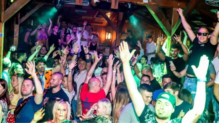 RENEGADE PUB SIÓFOK - Key Points