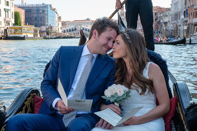 Renew Your Wedding Vows on a Romantic Gondola - Overview of Vow Renewal Experience