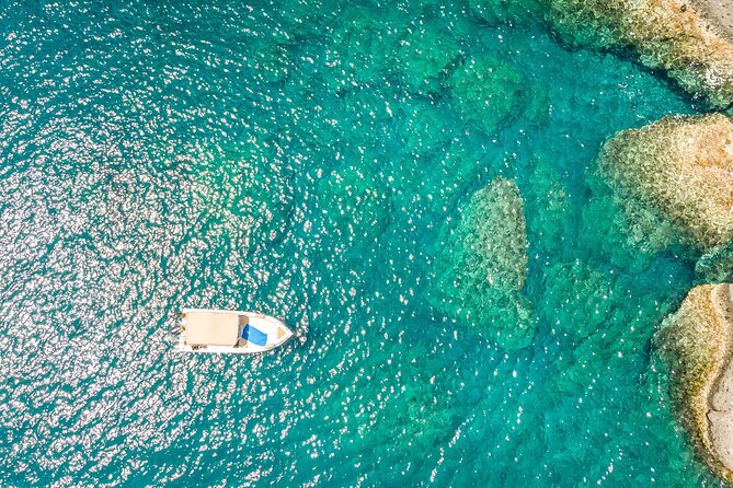 Rent a Boat in Santorini With Free License - Licensing Requirements