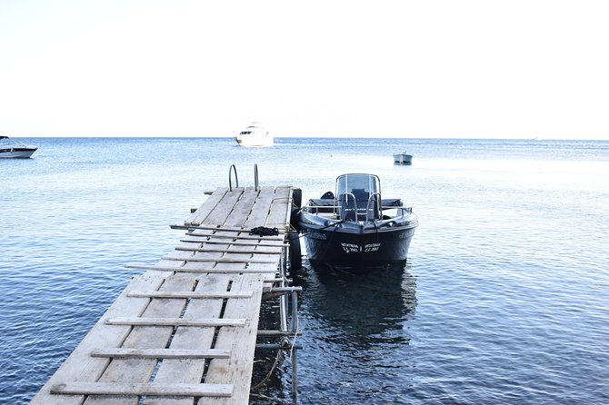 Rent a Boat in Santorini Without a License - Note