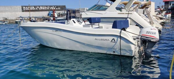 Rent a Boat in Taormina Without a License - The Sum Up