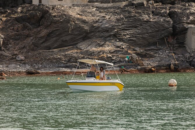 Rent a Boat Without a License in Santorini - Activity Information
