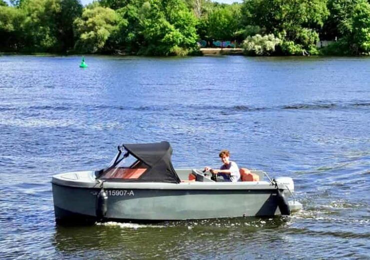 Rent a License-Free Motorboat for 6 PAX - Key Points