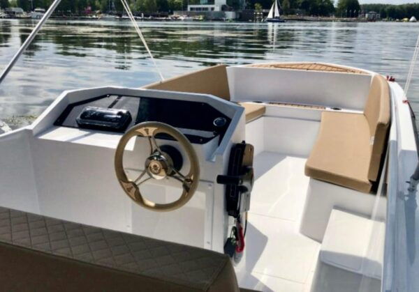 Rent a License-Free Motorboat for 6 PAX - Meeting Point Information