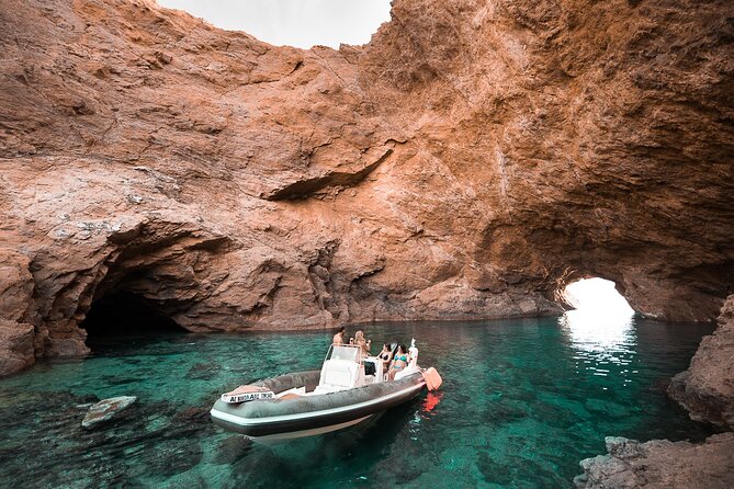 Rent a Rib Boat (Per Hour) - Inclusions