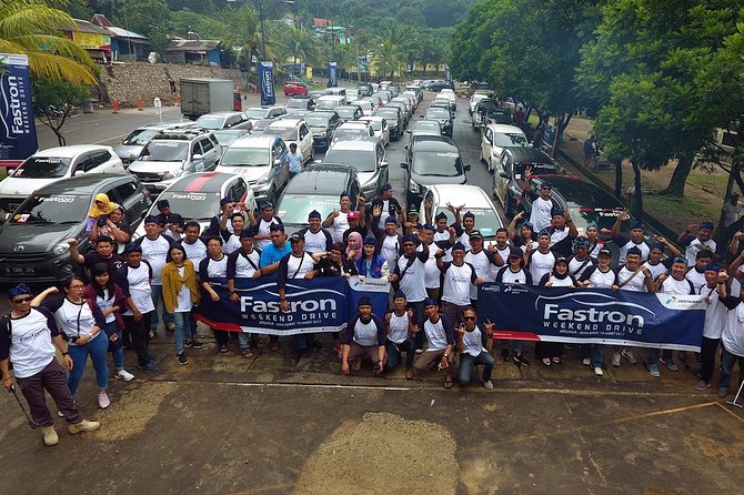 Rent a Seven-Seat Car All Day Including With a Driver in the City of Manado - Service Details