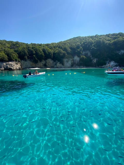 Rent a Small Boat 30 Hp Without License! - Good To Know