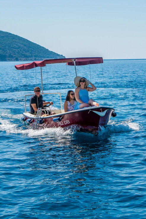 Rent a Small Boat Without Skipper - Explore the Islands - Booking Your Adventure